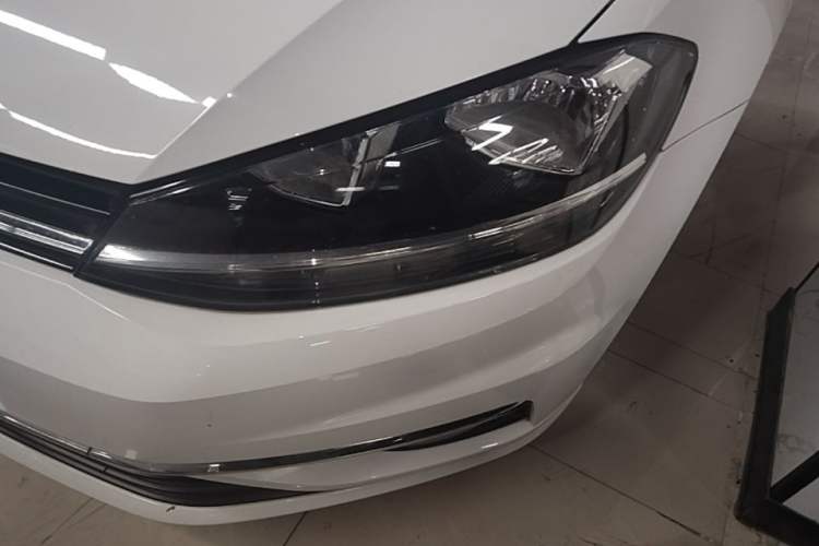 Used Volkswagen Golf 2018 230TSI Automatic Comfort Model Left Front Headlight
