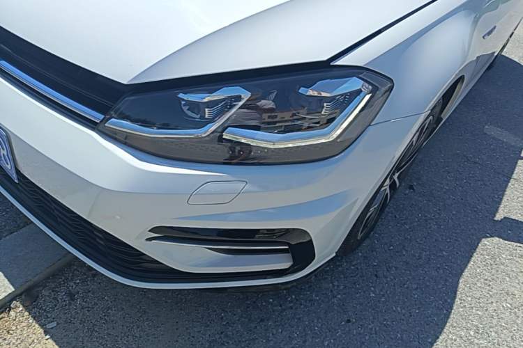 Used Volkswagen Golf 2018 280TSI Automatic R-Line Model Left Front Headlight