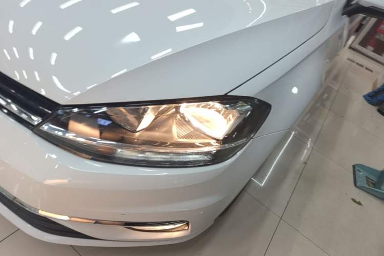 Used Volkswagen Golf 2018 230TSI Automatic Comfort Model Left Front Headlight