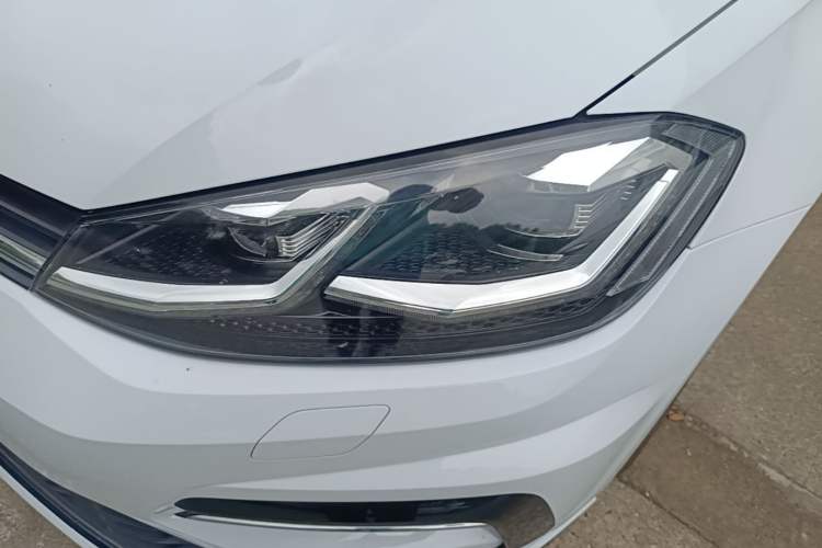 Used Volkswagen Golf 2018 280TSI Automatic R-Line Model Left Front Headlight