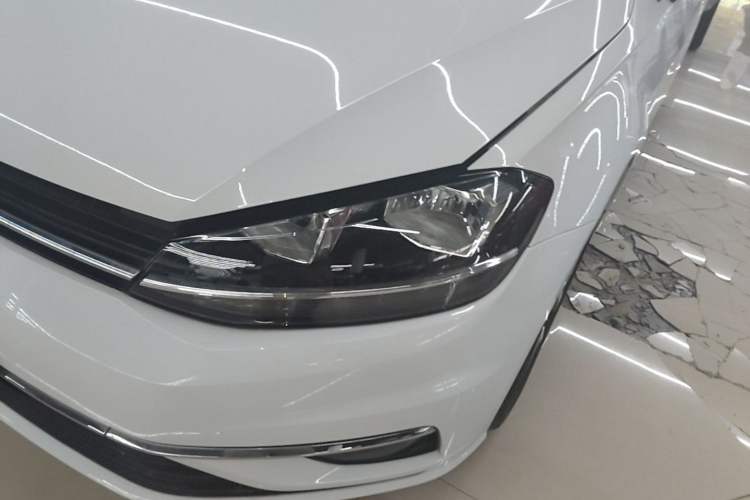 Used Volkswagen Golf 2018 230TSI Automatic Luxury Version Left Front Headlight