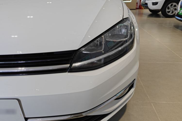 Used Volkswagen Golf 2018 230TSI Automatic Luxury Version Left Front Headlight