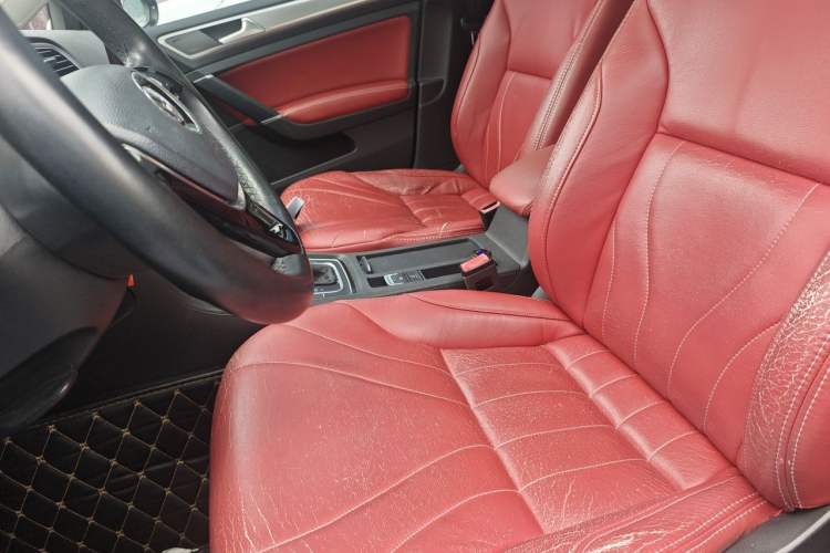 Used Volkswagen Golf 2018 1.6L Automatic Comfort Model Left Front Seat