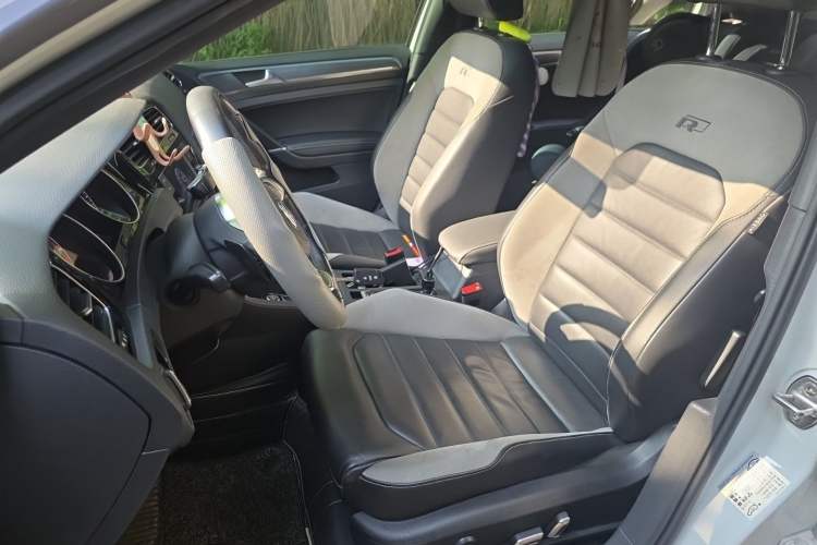 Used Volkswagen Golf 2018 280TSI Automatic R-Line Model Left Front Seat