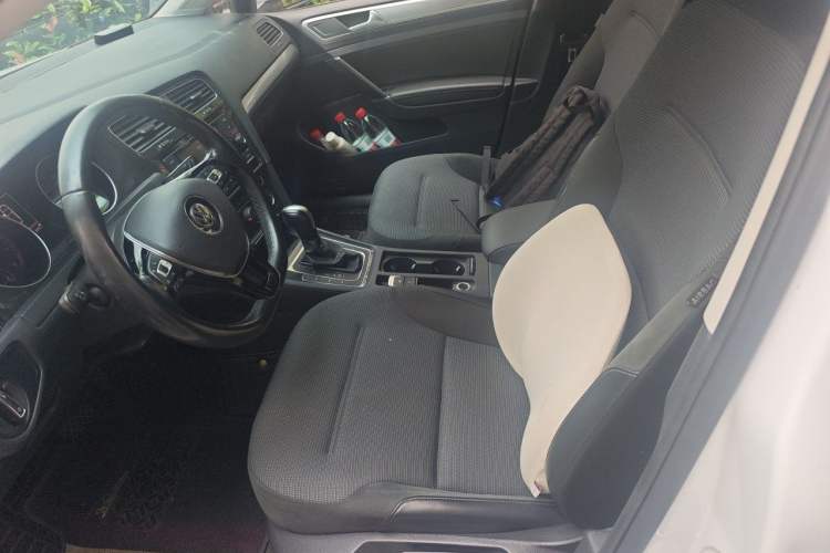 Used Volkswagen Golf 2018 1.6L Automatic Comfort Model Left Front Seat