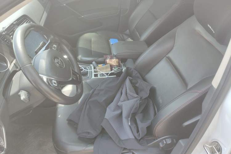 Used Volkswagen Golf 2018 230TSI Automatic Comfort Model Left Front Seat