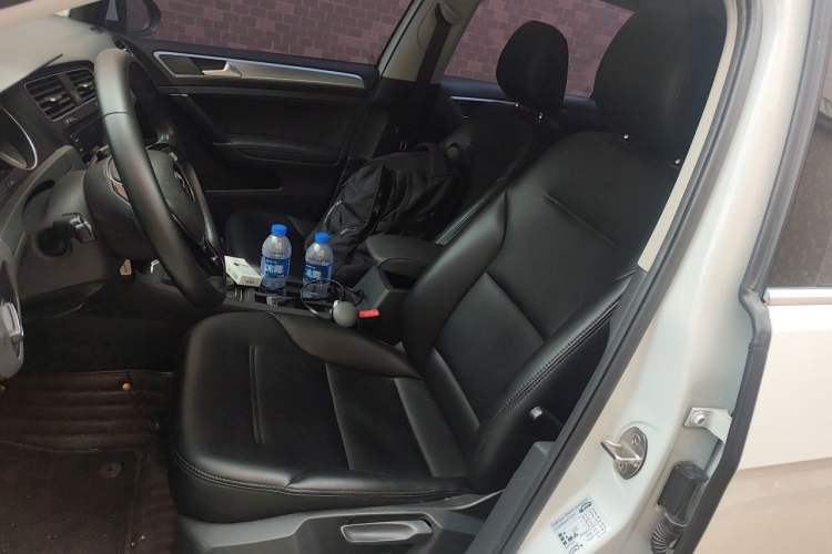 Used Volkswagen Golf 2018 1.6L Automatic Comfort Model Left Front Seat