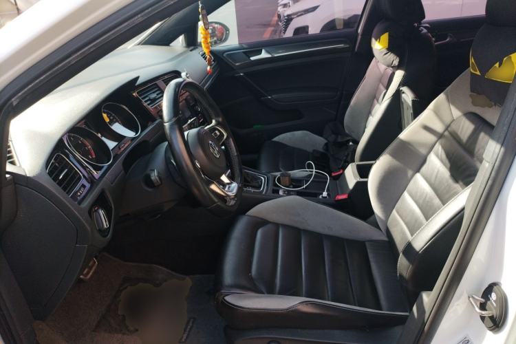 Used Volkswagen Golf 2018 280TSI Automatic R-Line Model Left Front Seat