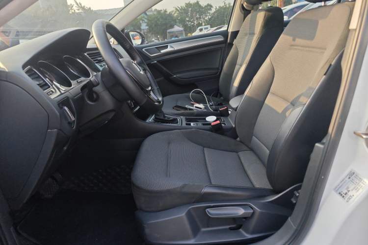 Used Volkswagen Golf 2018 230TSI Automatic Comfort Model Left Front Seat