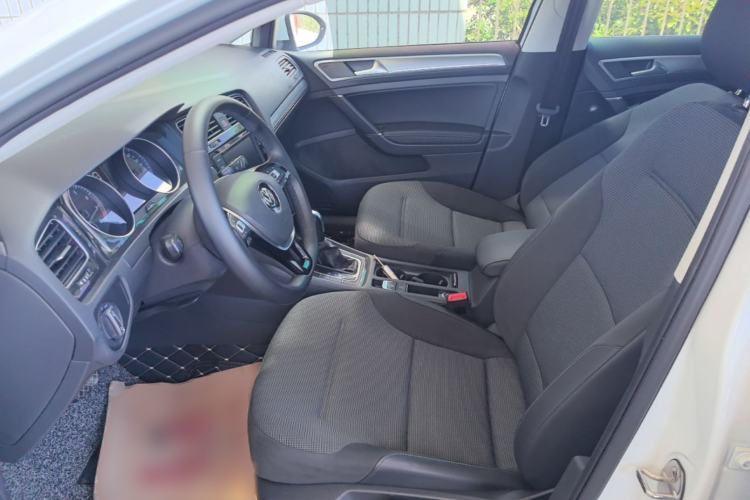 Used Volkswagen Golf 2018 1.6L Automatic Comfort Model Left Front Seat