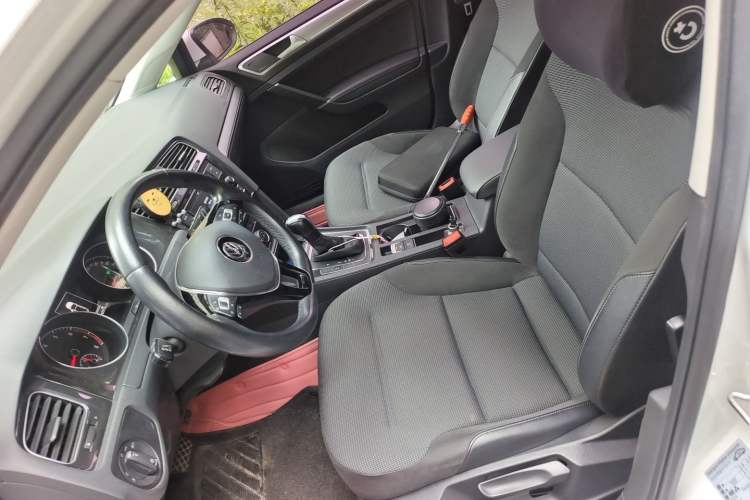 Used Volkswagen Golf 2018 230TSI Automatic Comfort Model Left Front Seat