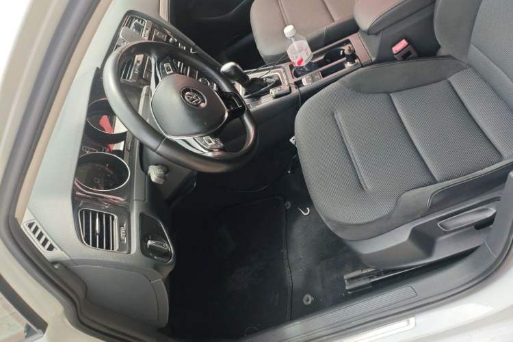 Used Volkswagen Golf 2018 230TSI Automatic Comfort Model Left Front Seat