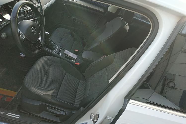 Used Volkswagen Golf 2018 230TSI Automatic Comfort Model Left Front Seat