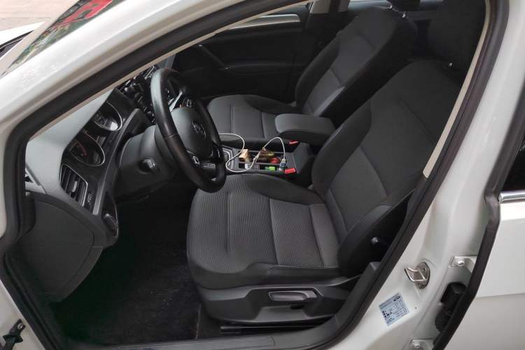 Used Volkswagen Golf 2018 230TSI Automatic Comfort Model Left Front Seat