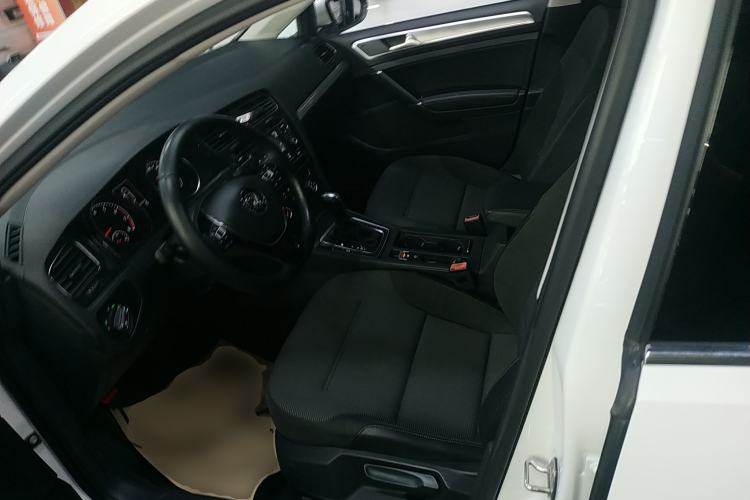 Used Volkswagen Golf 2018 230TSI Automatic Comfort Model Left Front Seat