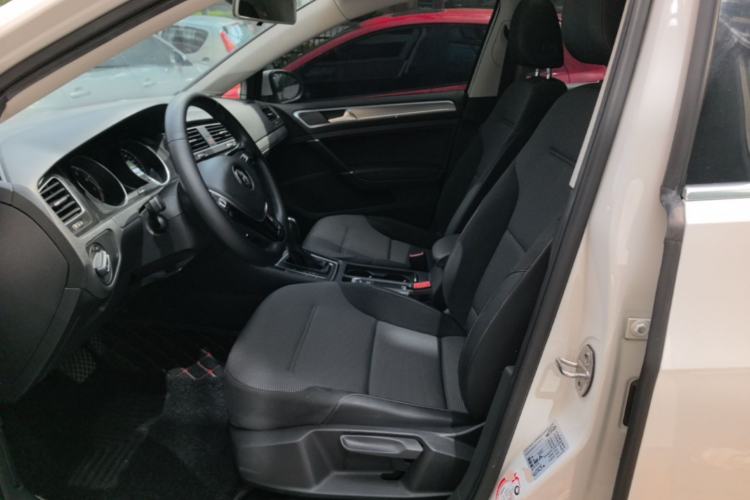 Used Volkswagen Golf 2018 1.6L Automatic Comfort Model Left Front Seat