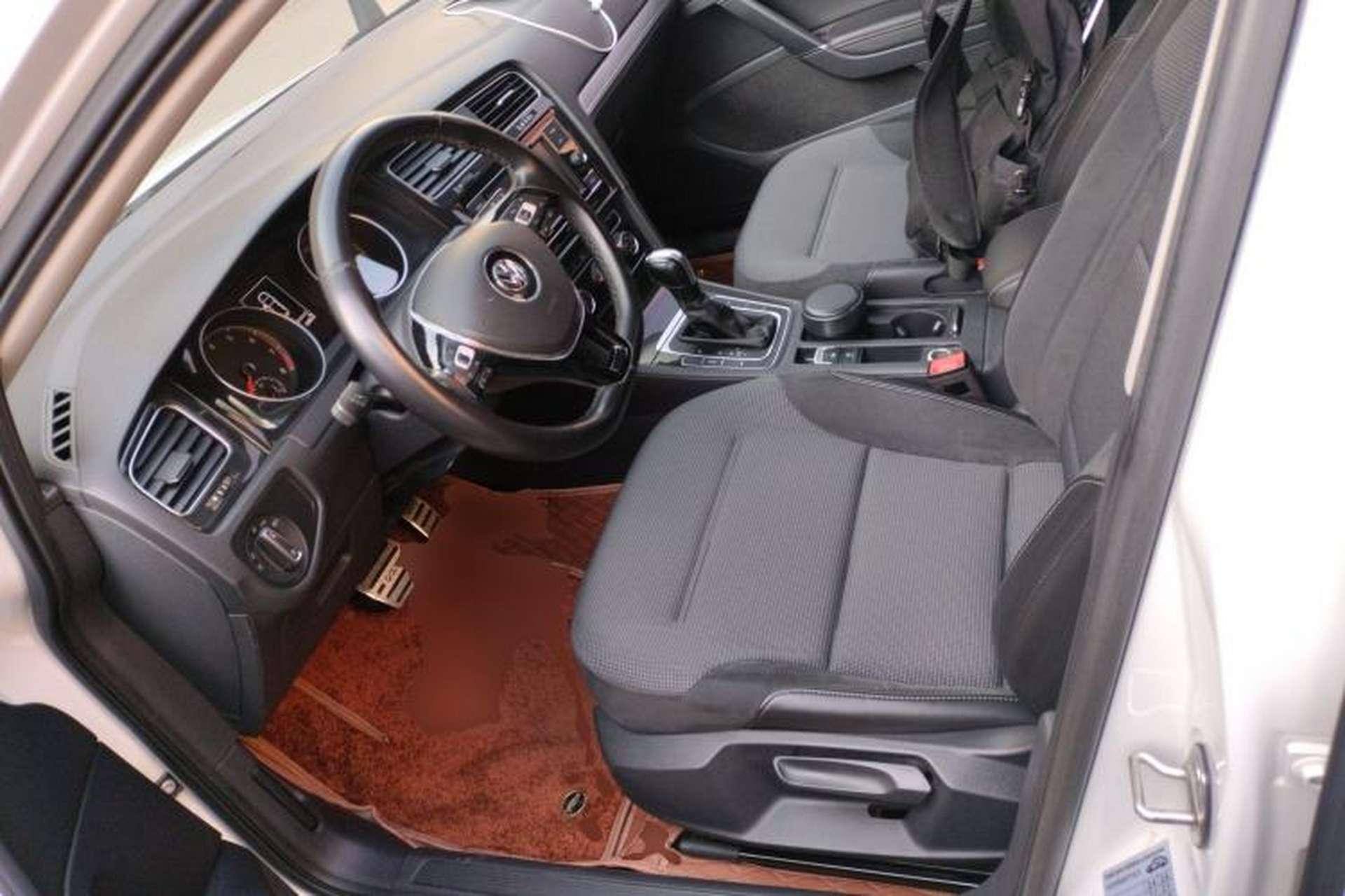 Used Volkswagen Golf 2018 230TSI Automatic Comfort Model Left Front Seat