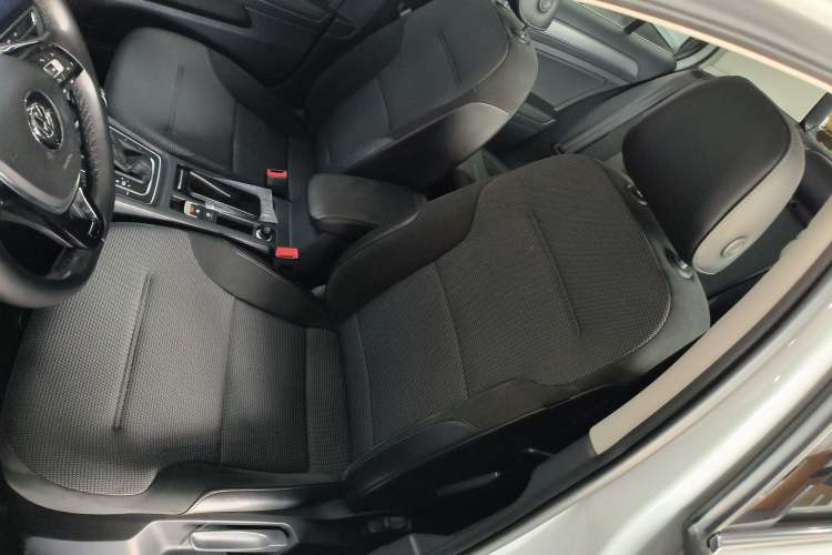 Used Volkswagen Golf 2018 1.6L Automatic Comfort Model Left Front Seat