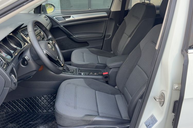 Used Volkswagen Golf 2018 1.6L Automatic Comfort Model Left Front Seat