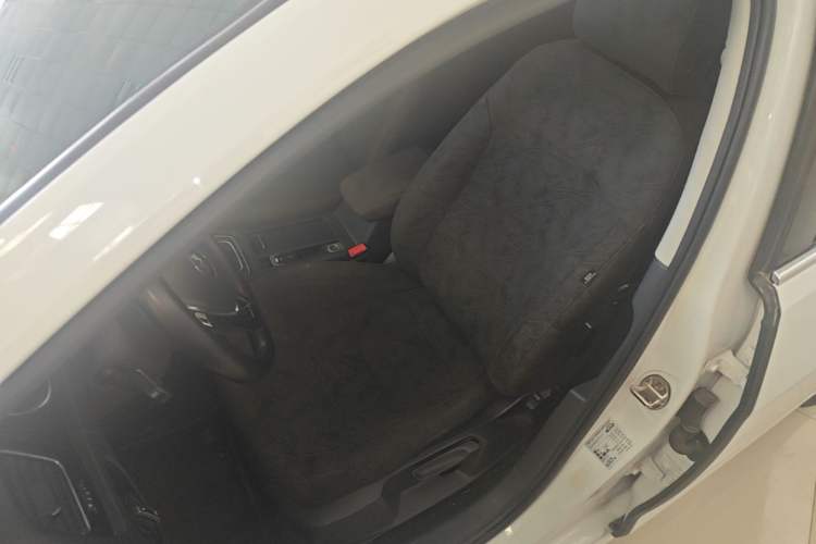 Used Volkswagen Golf 2018 1.6L Automatic Comfort Model Left Front Seat