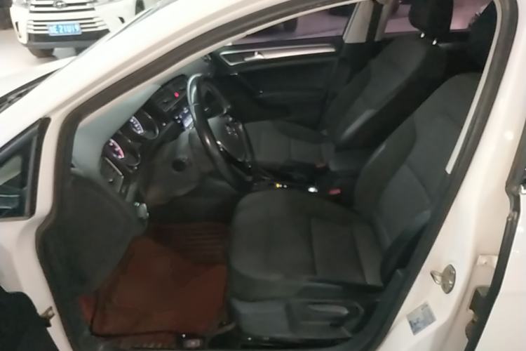 Used Volkswagen Golf 2018 1.6L Automatic Comfort Model Left Front Seat