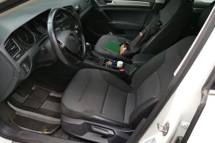 Used Volkswagen Golf 2018 1.6L Automatic Comfort Model Left Front Seat