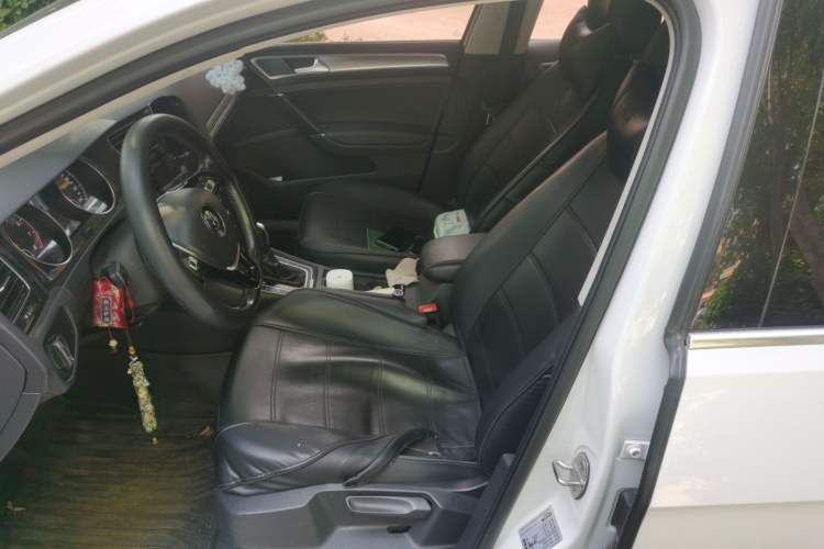 Used Volkswagen Golf 2018 230TSI Automatic Comfort Model Left Front Seat