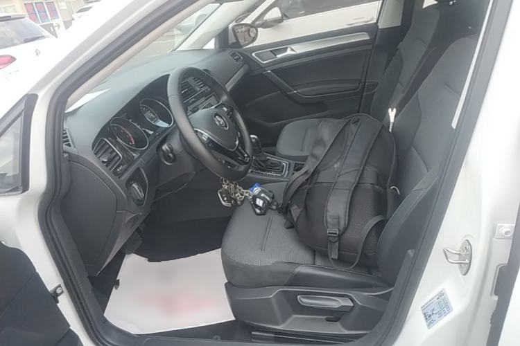 Used Volkswagen Golf 2018 230TSI Automatic Comfort Model Left Front Seat