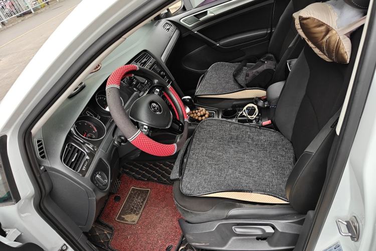 Used Volkswagen Golf 2018 230TSI Automatic Comfort Model Left Front Seat