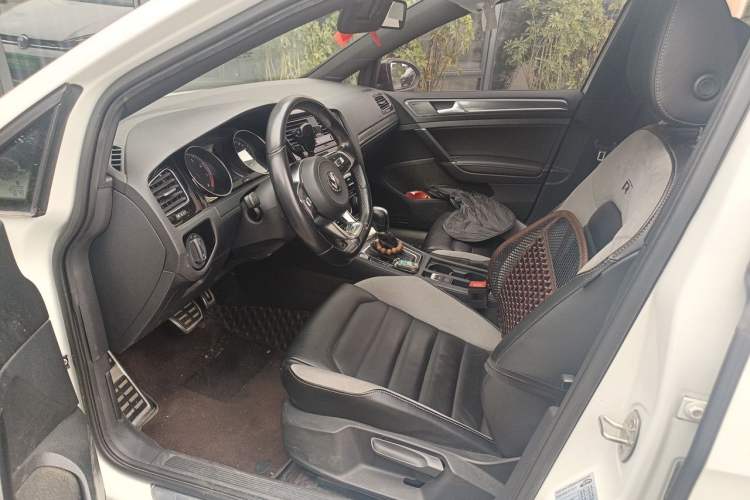 Used Volkswagen Golf 2018 280TSI Automatic R-Line Model Left Front Seat
