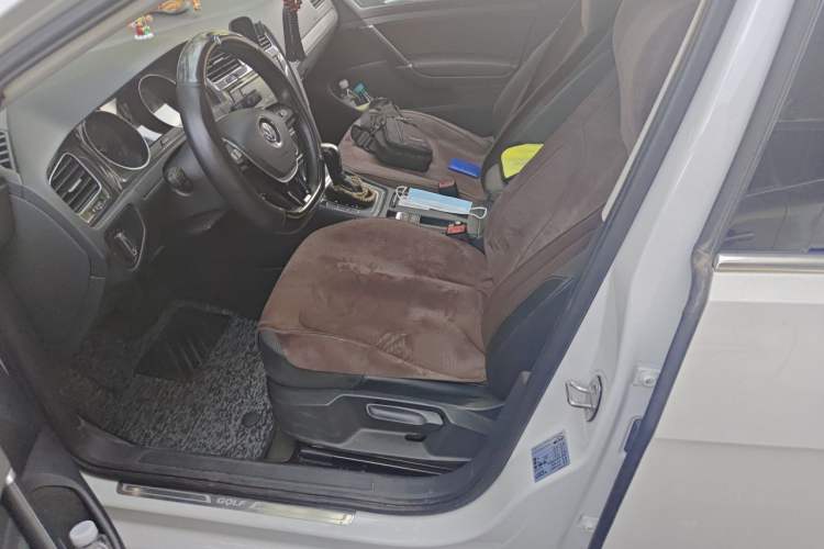 Used Volkswagen Golf 2018 230TSI Automatic Comfort Model Left Front Seat