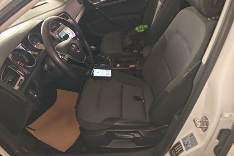Used Volkswagen Golf 2018 230TSI Automatic Comfort Model Left Front Seat