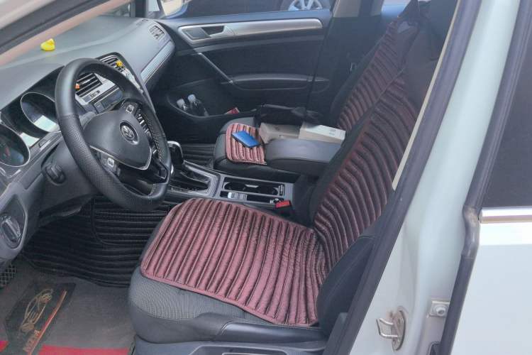 Used Volkswagen Golf 2018 230TSI Automatic Comfort Model Left Front Seat