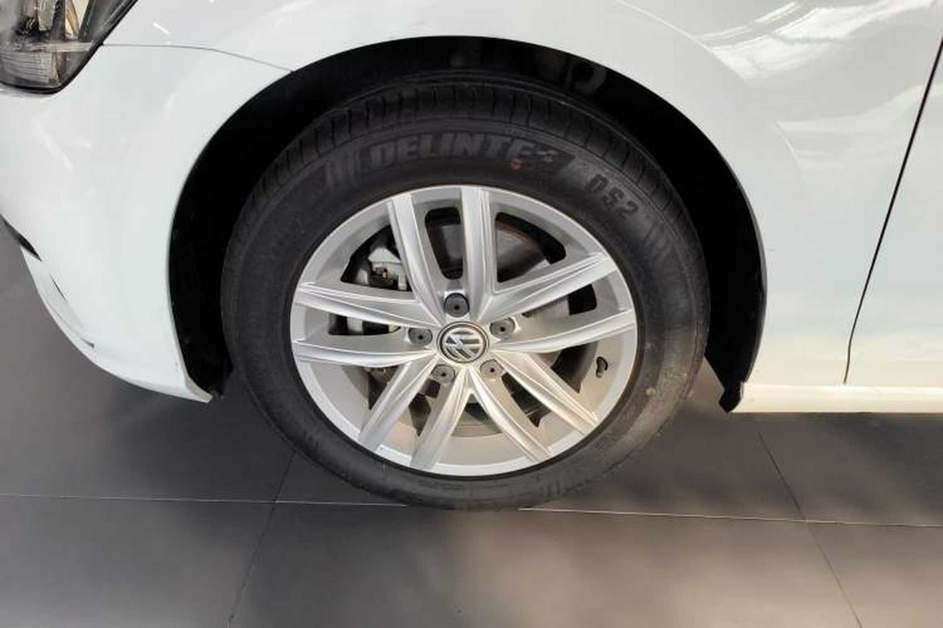 Used Volkswagen Golf 2018 1.6L Automatic Comfort Model Left Front Wheel Hub