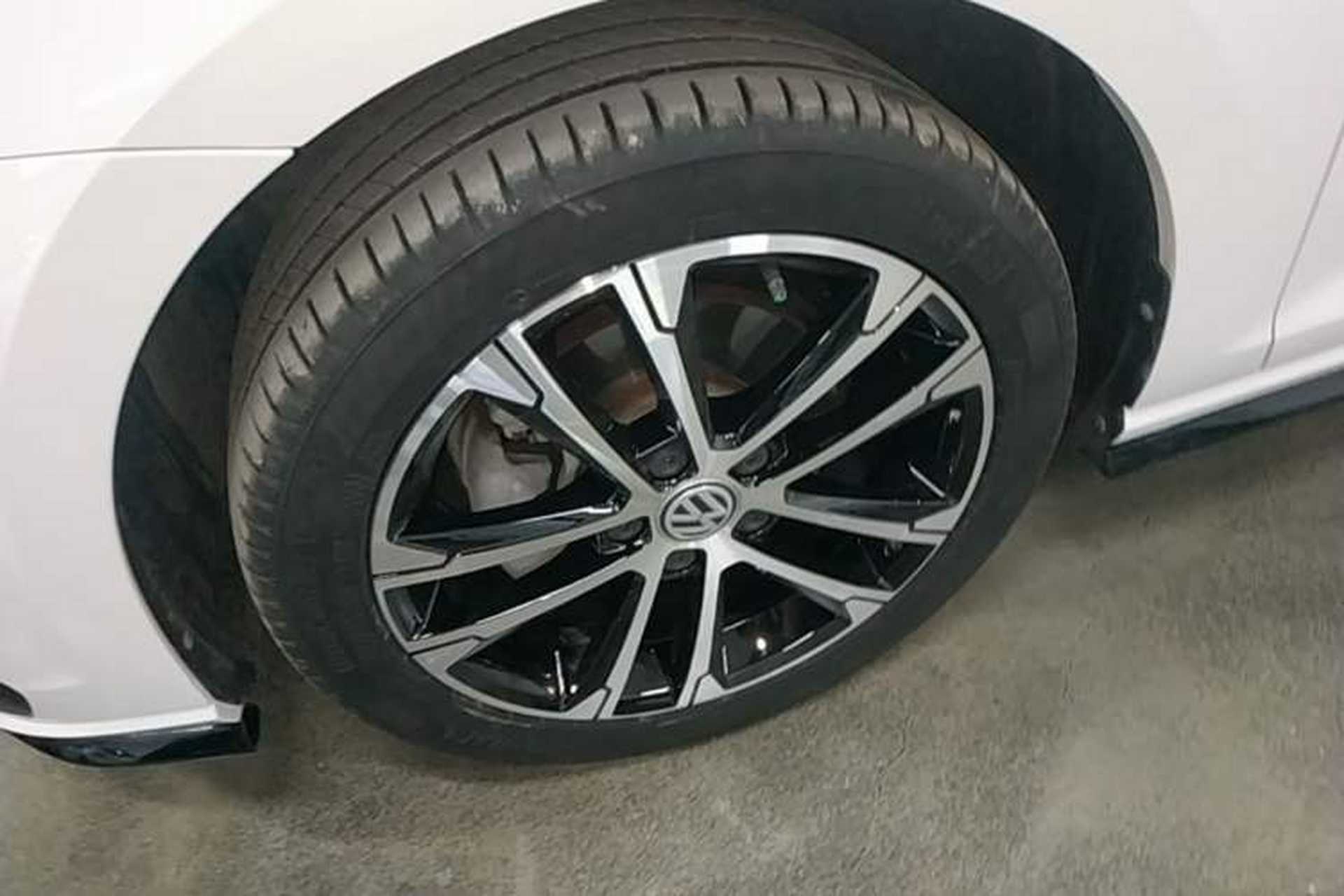Used Volkswagen Golf 2018 280TSI Automatic R-Line Model Left Front Wheel Hub
