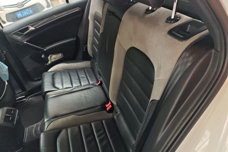Used Volkswagen Golf 2018 280TSI Automatic R-Line Model Left Rear Seat