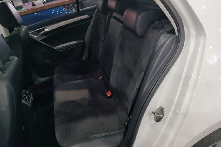 Used Volkswagen Golf 2018 230TSI Automatic Comfort Model Left Rear Seat