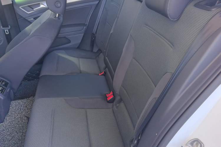 Used Volkswagen Golf 2018 1.6L Automatic Comfort Model Left Rear Seat