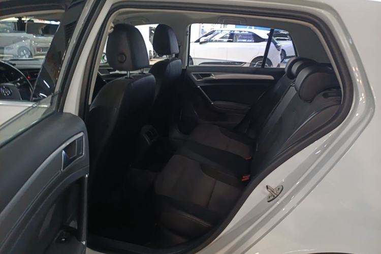 Used Volkswagen Golf 2018 1.6L Automatic Comfort Model Left Rear Seat
