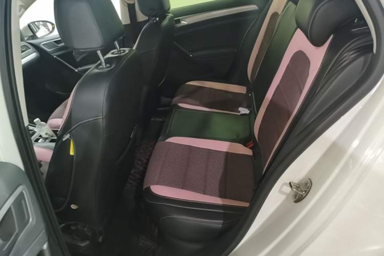 Used Volkswagen Golf 2018 230TSI Automatic Comfort Model Left Rear Seat