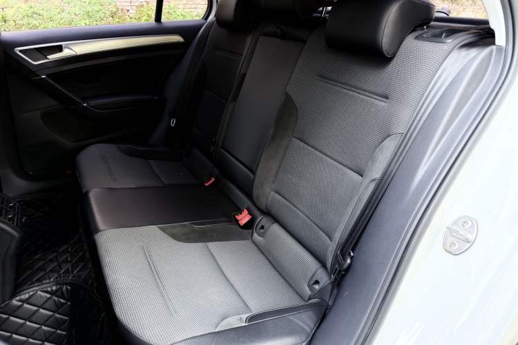 Used Volkswagen Golf 2018 1.6L Automatic Comfort Model Left Rear Seat