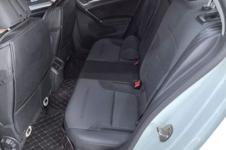 Used Volkswagen Golf 2018 1.6L Automatic Comfort Model Left Rear Seat