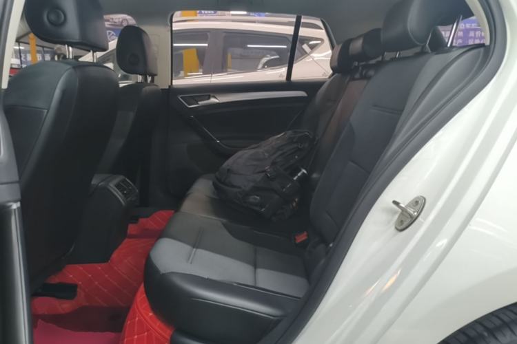 Used Volkswagen Golf 2018 1.6L Automatic Comfort Model Left Rear Seat