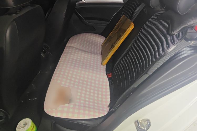 Used Volkswagen Golf 2018 1.6L Automatic Comfort Model Left Rear Seat