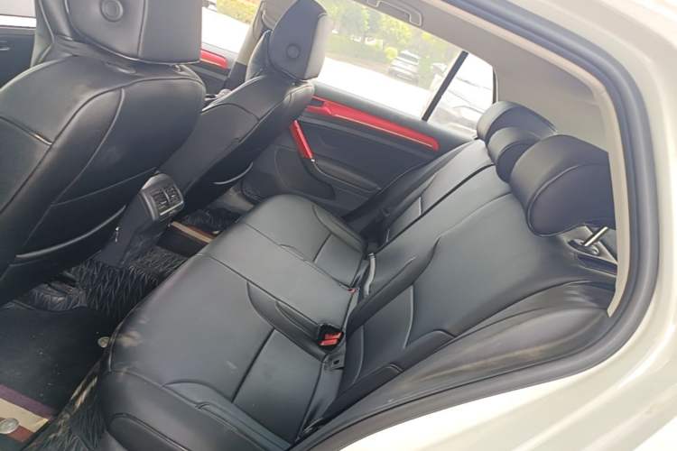 Used Volkswagen Golf 2018 230TSI Automatic Comfort Model Left Rear Seat
