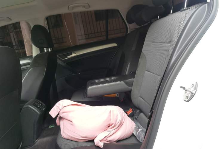 Used Volkswagen Golf 2018 1.6L Automatic Comfort Model Left Rear Seat
