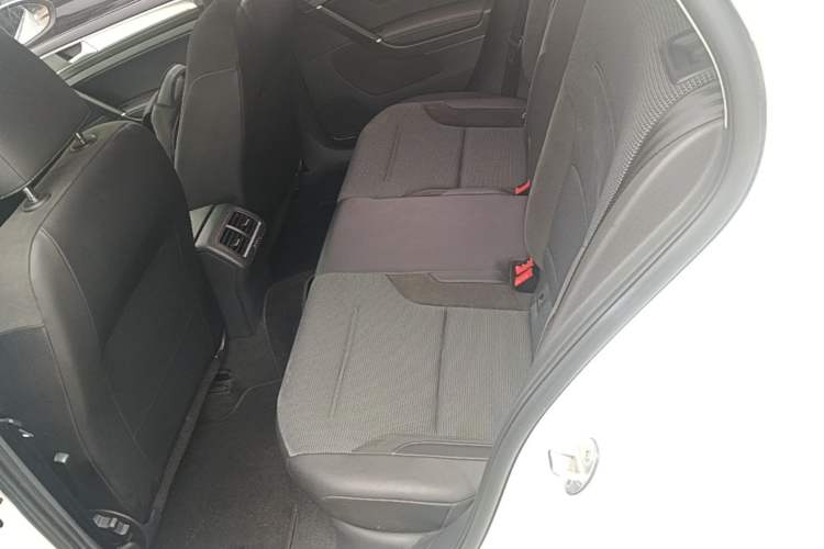 Used Volkswagen Golf 2018 230TSI Automatic Comfort Model Left Rear Seat