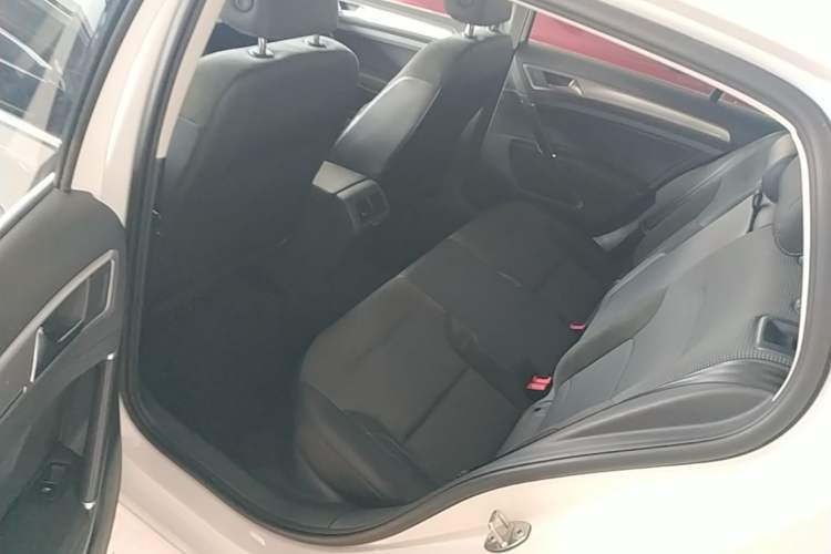 Used Volkswagen Golf 2018 230TSI Automatic Comfort Model Left Rear Seat