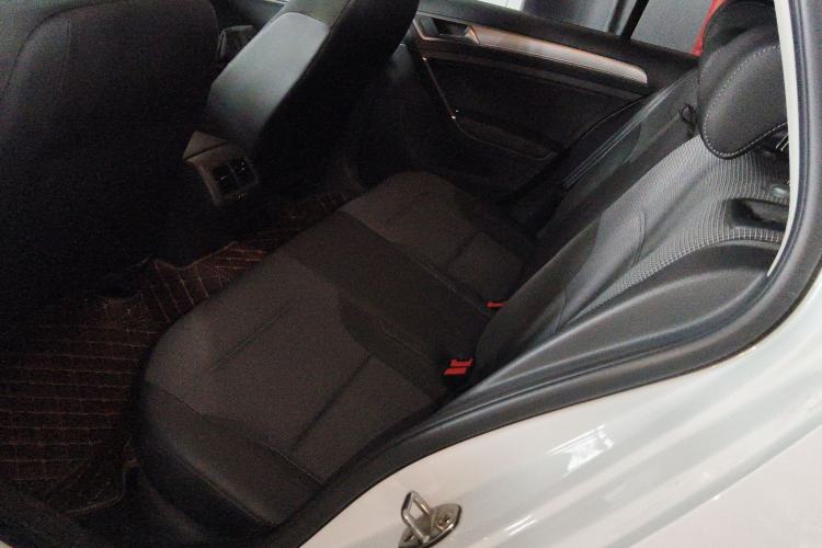 Used Volkswagen Golf 2018 1.6L Automatic Comfort Model Left Rear Seat