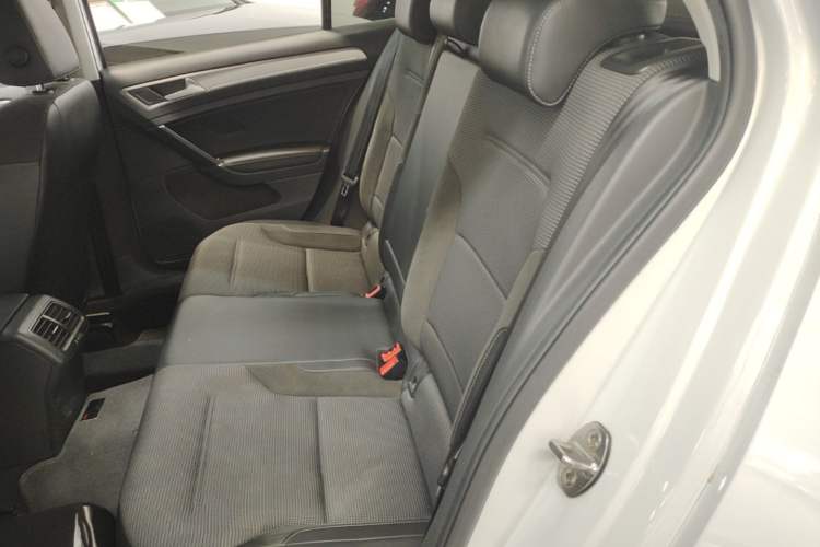 Used Volkswagen Golf 2018 230TSI Automatic Comfort Model Left Rear Seat
